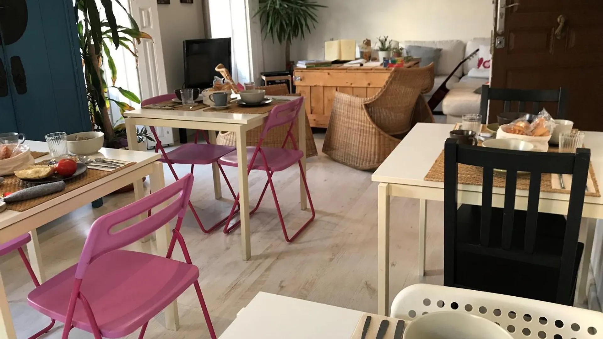 Hostal Vidamia Málaga Ostello