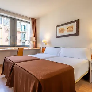 navštívit hotel